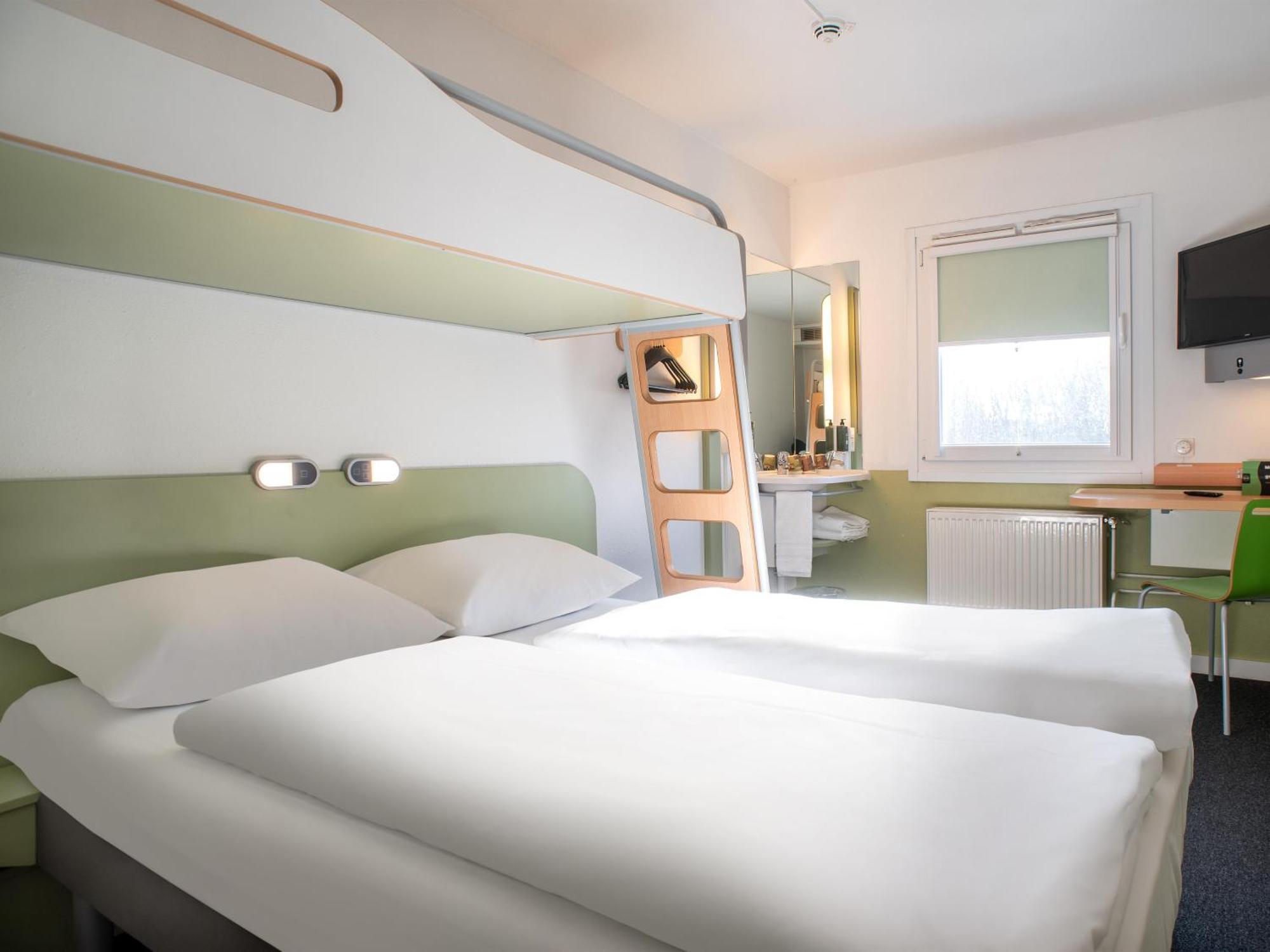 ibis Budget Rostock Broderstorf Exterior foto