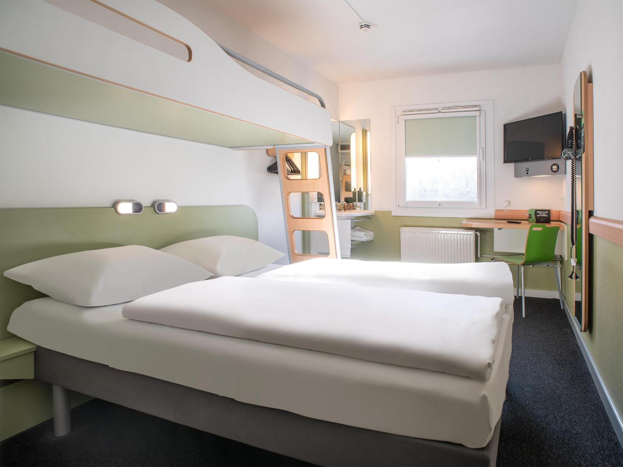 ibis Budget Rostock Broderstorf Exterior foto