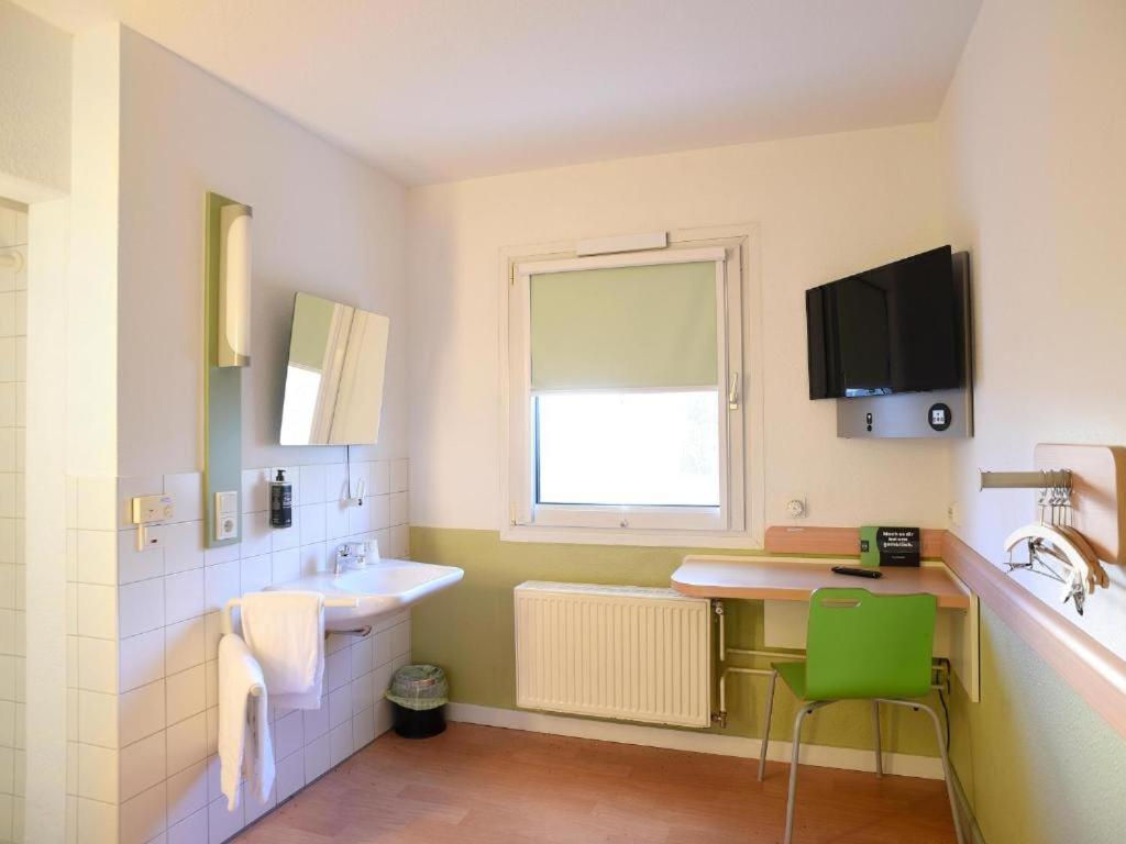 ibis Budget Rostock Broderstorf Exterior foto